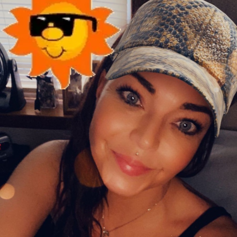 Meet your Posher, Brooke